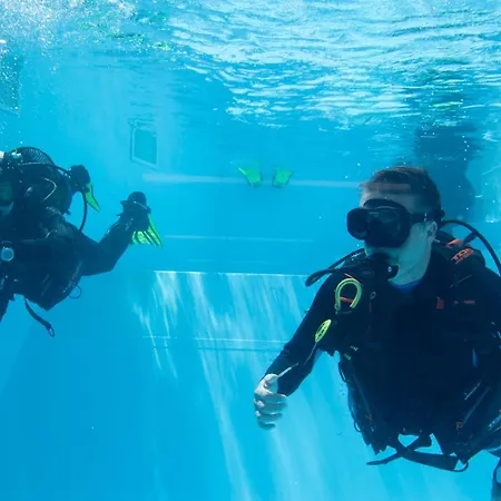 Santa Cruz Dive House Padi Dive Silveira (Lisbon)