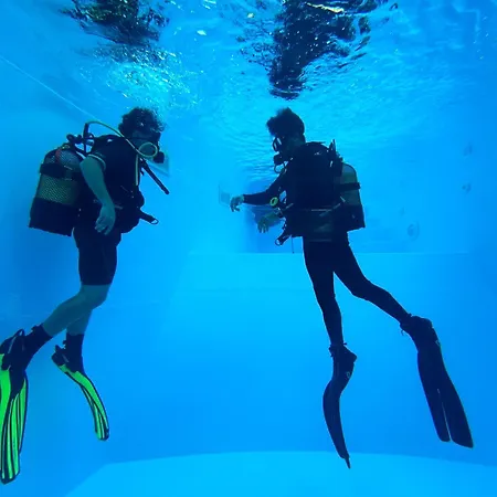 Santa Cruz Dive House Padi Dive Feriested